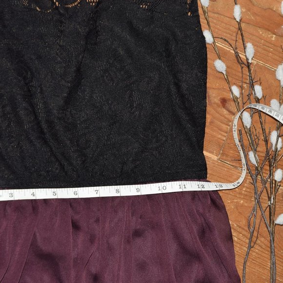 Cute lace and chiffon dress - Picture 6 of 8